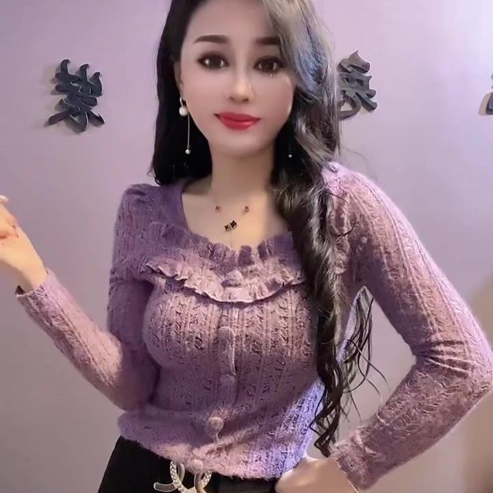Fashion Lace Base Shirt for Women, New Spring Slim Fit, Chest-Enhancing Square Neck Short Top, Versatile Inner Layer Blouse