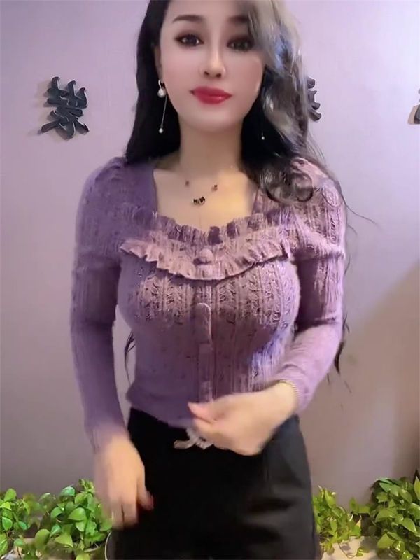Fashion Lace Base Shirt for Women, New Spring Slim Fit, Chest-Enhancing Square Neck Short Top, Versatile Inner Layer Blouse