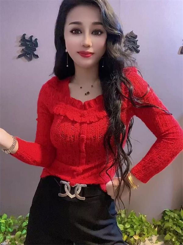 Fashion Lace Base Shirt for Women, New Spring Slim Fit, Chest-Enhancing Square Neck Short Top, Versatile Inner Layer Blouse